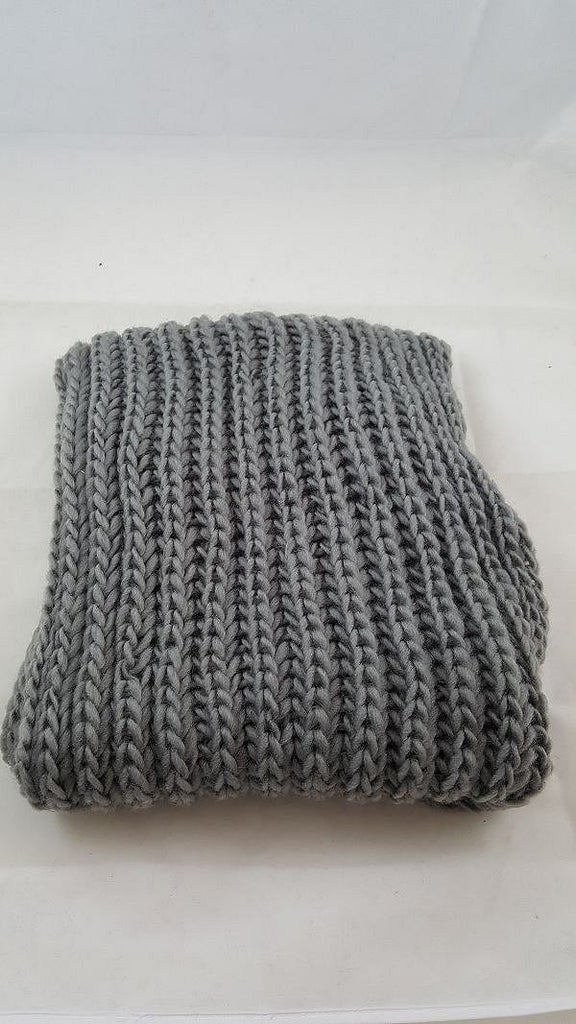 Ribbed knit infinity