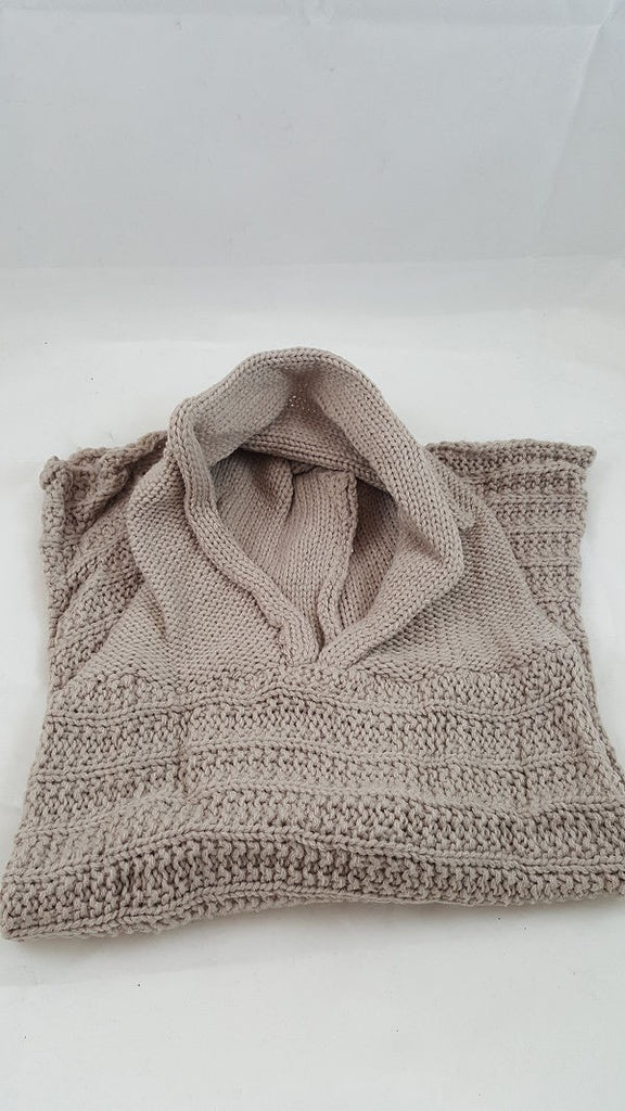Hooded knit snood