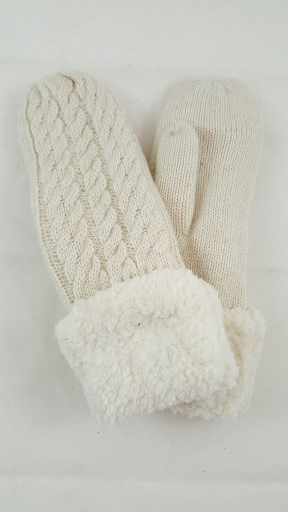 Cable Knit Mittens